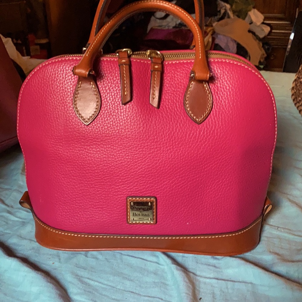 🎃Weekend Sale👻 Sale over Monday 👻Dooney & Bourke double zip bag